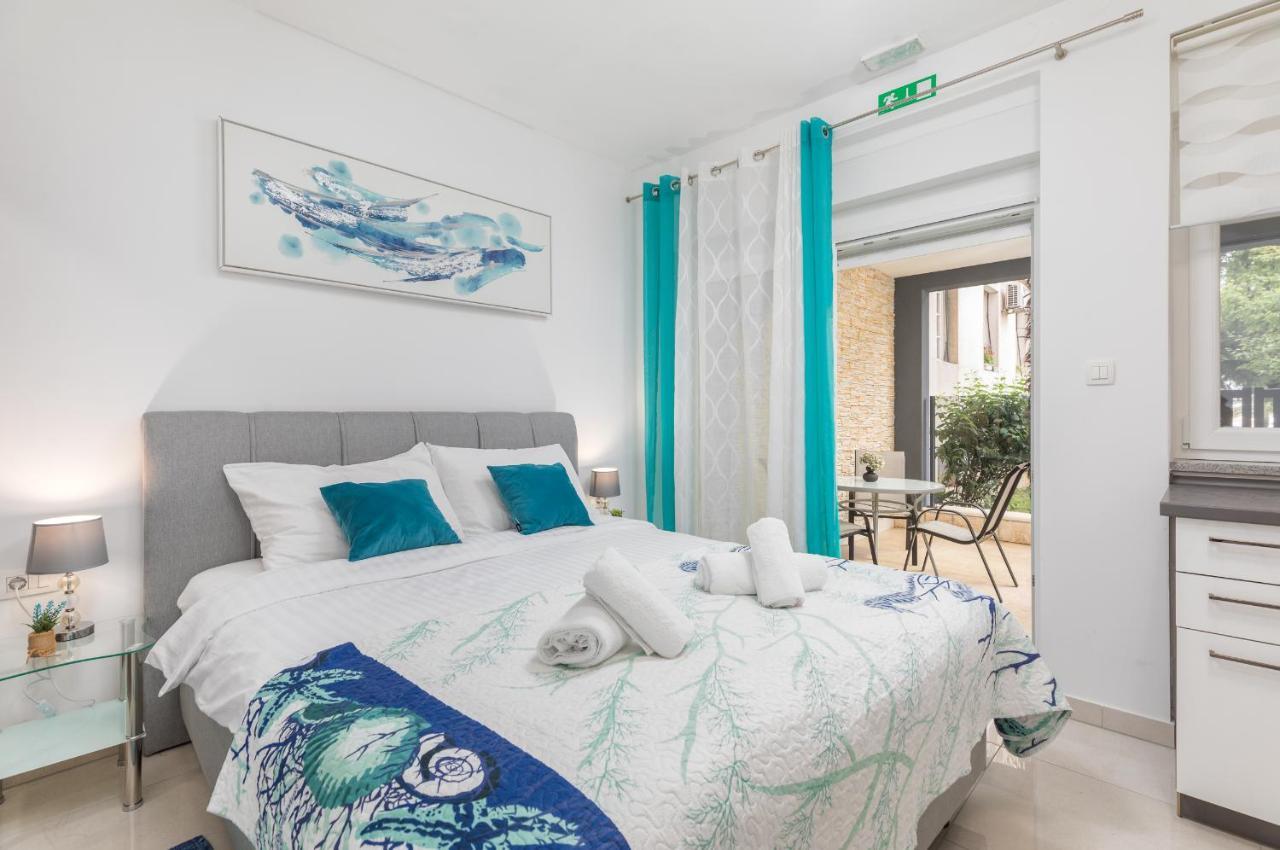Marine Lux Apartments Pola Esterno foto