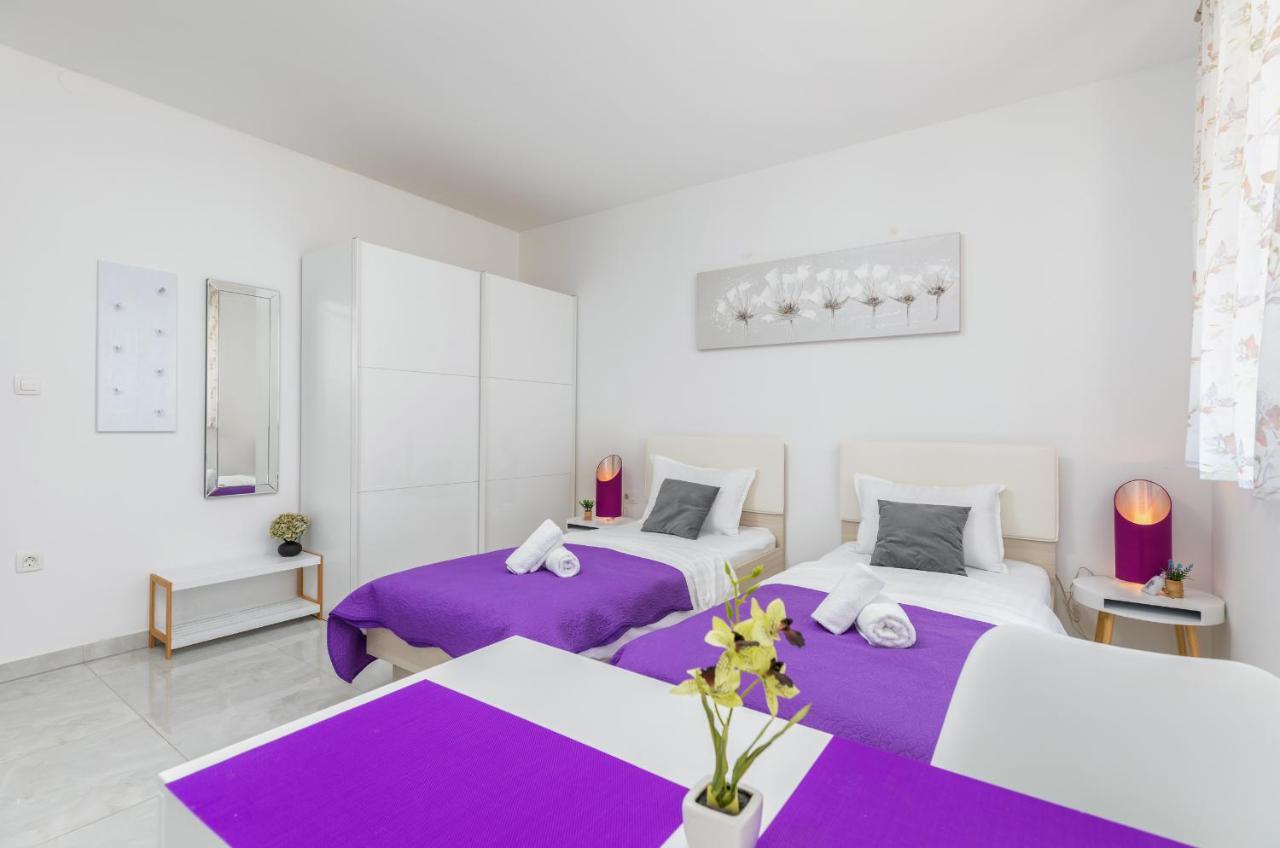 Marine Lux Apartments Pola Esterno foto