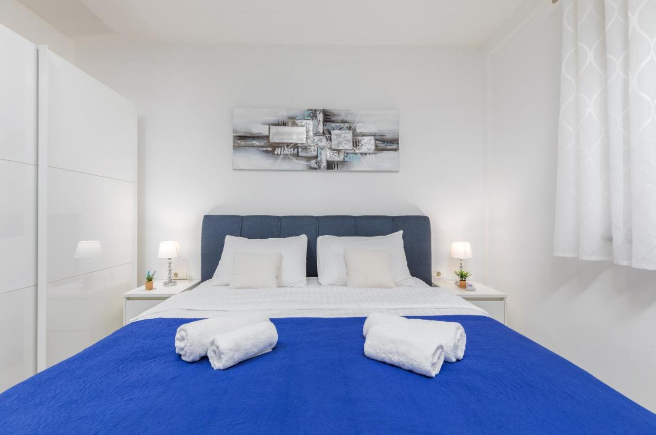 Marine Lux Apartments Pola Esterno foto